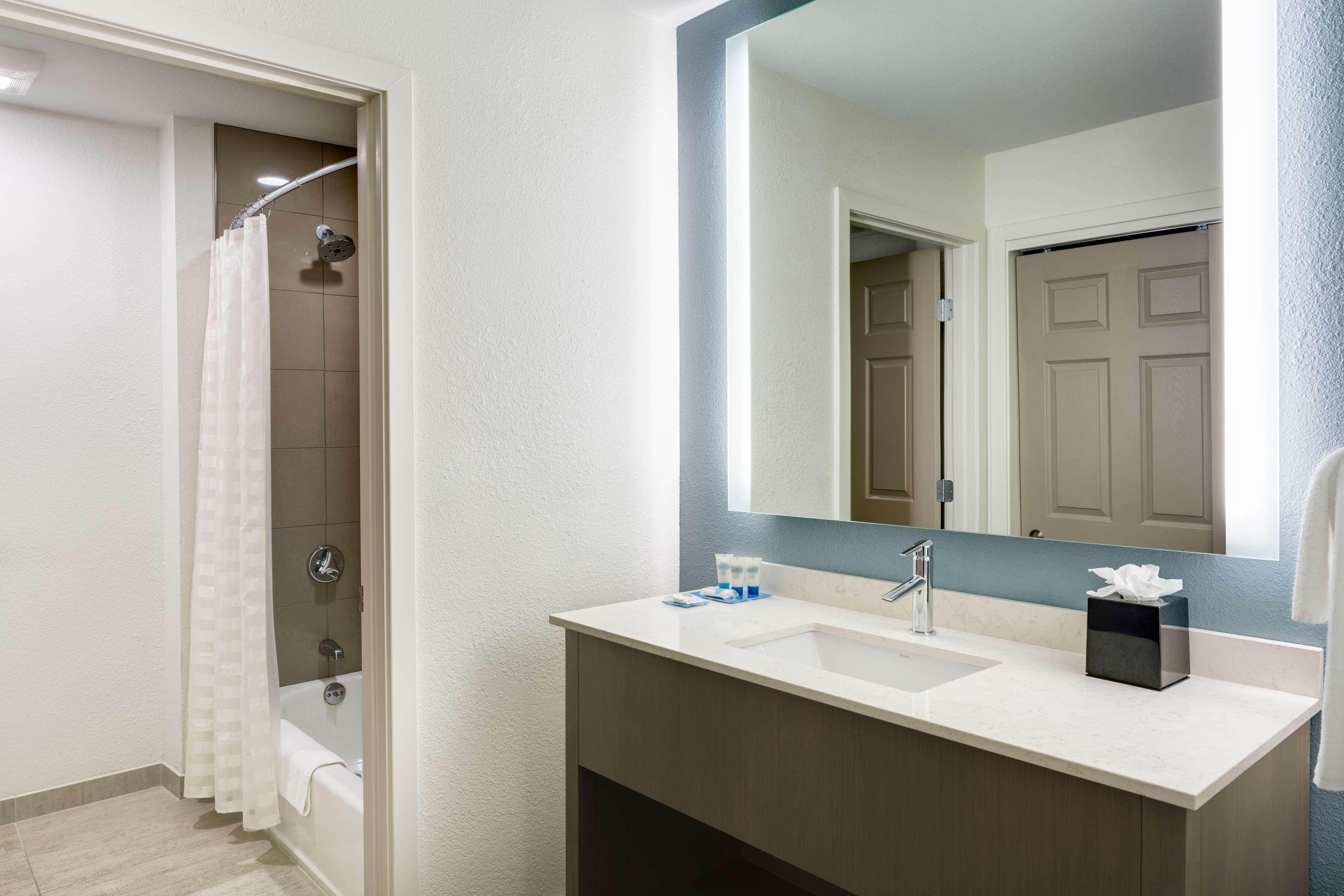 Готель Hyatt House Boston Волтгем Екстер'єр фото